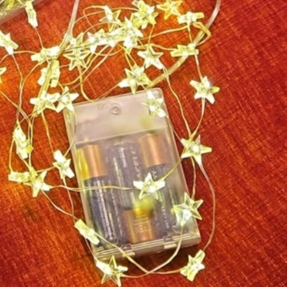 Free People Starry String Lights Mini White 7' Copper Wire With 3 Batteries NWT - Picture 8 of 16